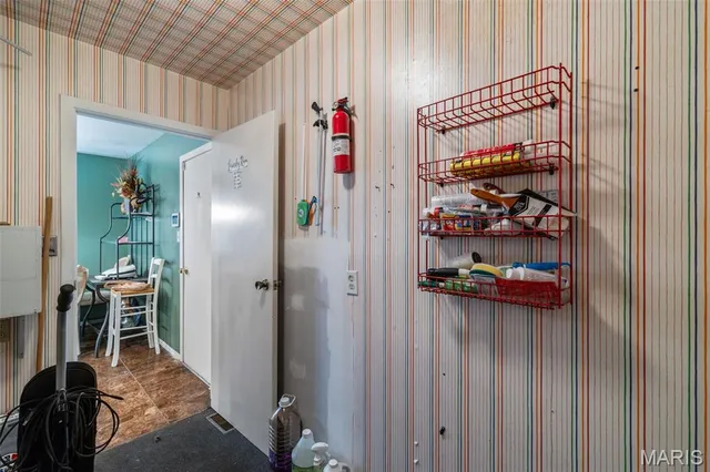 $225,000 | 11538 Sandy View Drive, Unit 212, St. Louis, MO 63146