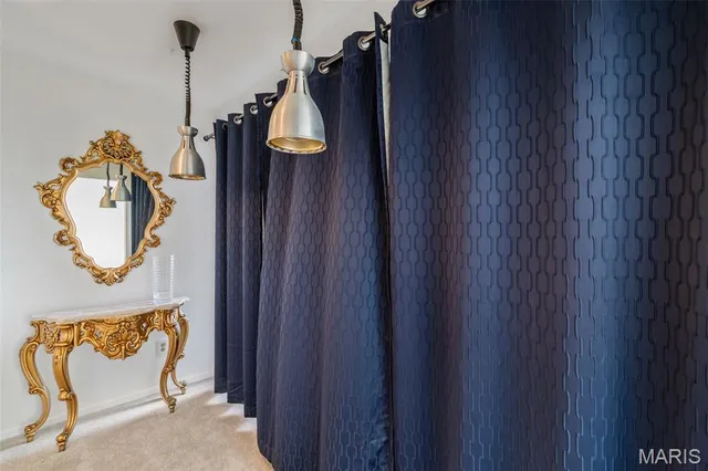 $225,000 | 11538 Sandy View Drive, Unit 212, St. Louis, MO 63146