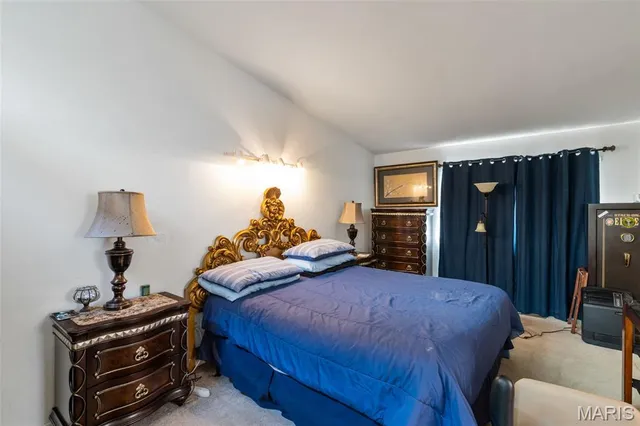 $225,000 | 11538 Sandy View Drive, Unit 212, St. Louis, MO 63146