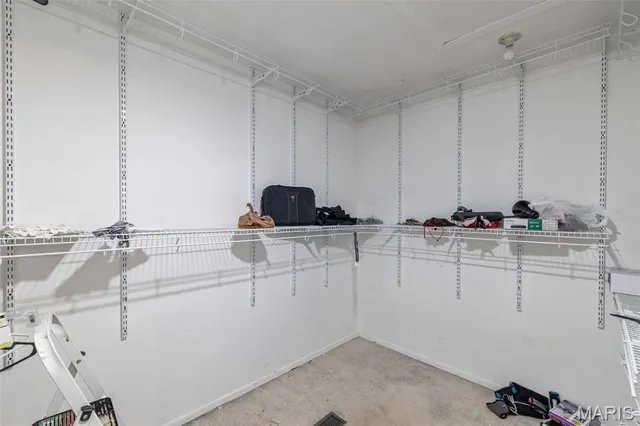 $225,000 | 11538 Sandy View Drive, Unit 212, St. Louis, MO 63146