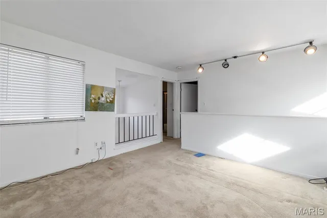 $225,000 | 11538 Sandy View Drive, Unit 212, St. Louis, MO 63146