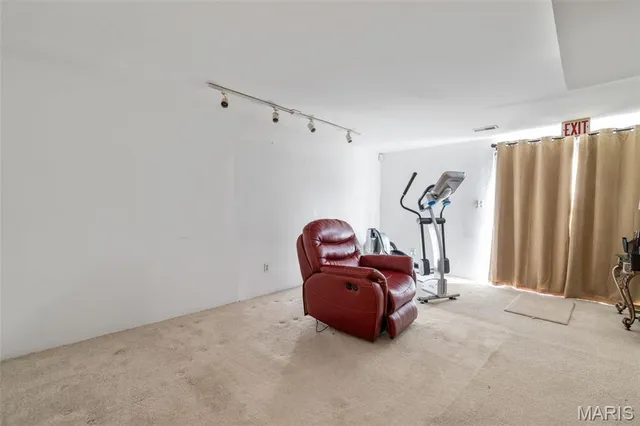 $225,000 | 11538 Sandy View Drive, Unit 212, St. Louis, MO 63146