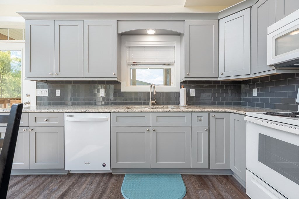 4200 Clarks Ferry Road Draper, VA 24324 - Photo 20 of 81 Gallery Image 20