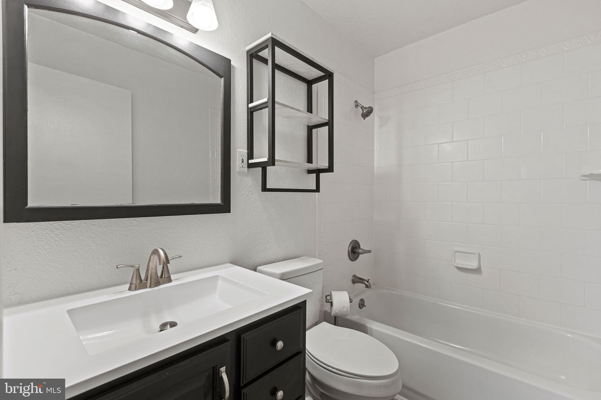 18352 River Road Tall Timbers, MD 20690 - Photo 18 of 29 Shared Bath