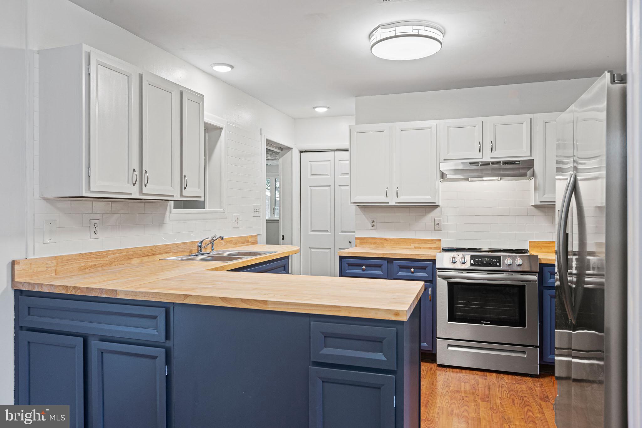 18352 River Road Tall Timbers, MD 20690 - Photo 9 of 29 Kitchen