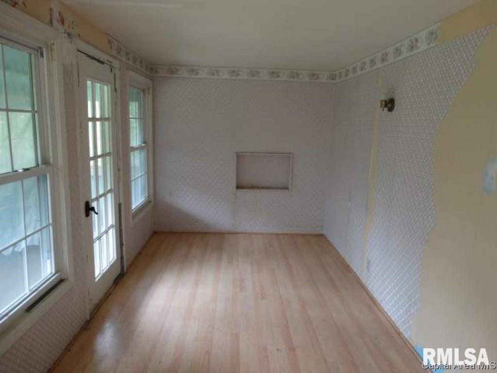 19353 Hunt Road Petersburg, IL 62675 - Photo 2 of 11 Gallery Image 2