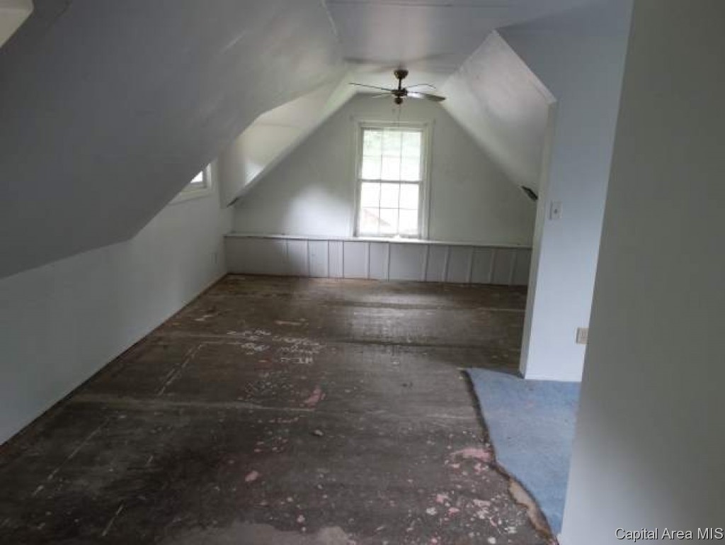 19353 Hunt Road Petersburg, IL 62675 - Photo 6 of 11 Gallery Image 6