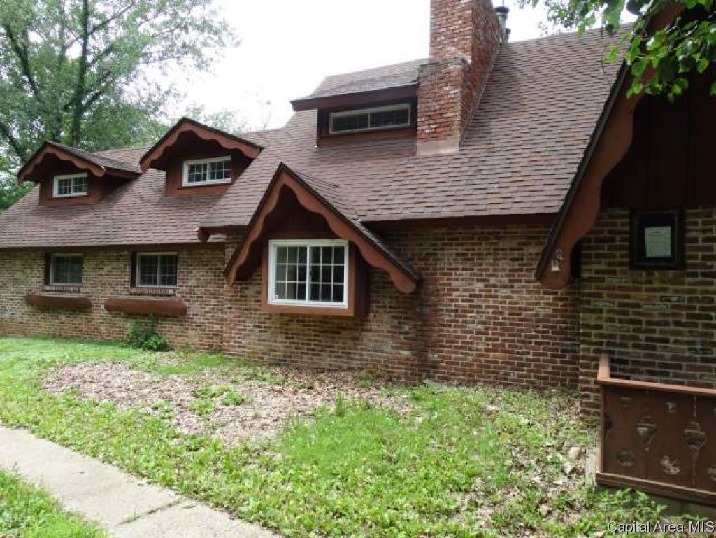 19353 Hunt Road Petersburg, IL 62675 - Photo 7 of 11 Gallery Image 7
