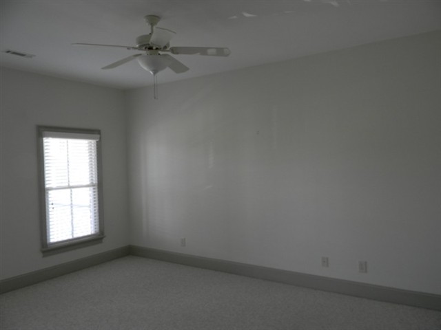 27 Rivoli Lane Greenville, SC 29615 - Photo 9 of 15 Gallery Image 9