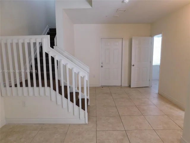 $2,700 | 21485 Southwest 112th Avenue, Unit 408, Miami, FL 33170