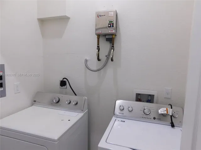 $2,700 | 21485 Southwest 112th Avenue, Unit 408, Miami, FL 33170