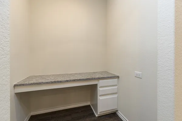 $3,500 | 11 Pioneer Canyon Place, The Woodlands, TX 77375