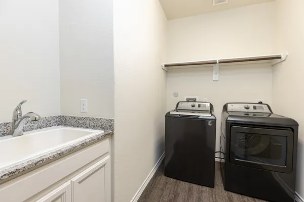 $3,500 | 11 Pioneer Canyon Place, The Woodlands, TX 77375