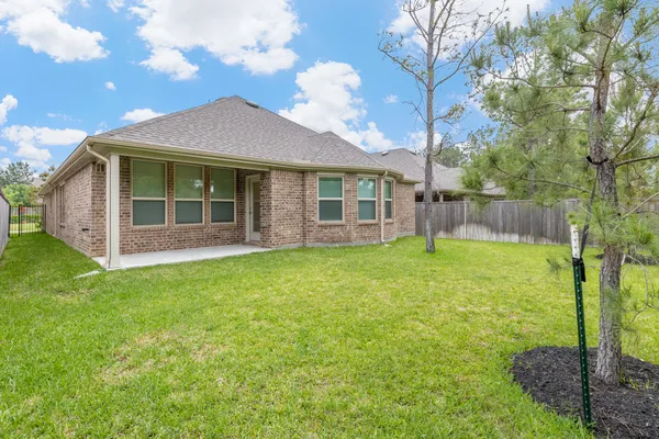 $3,500 | 11 Pioneer Canyon Place, The Woodlands, TX 77375