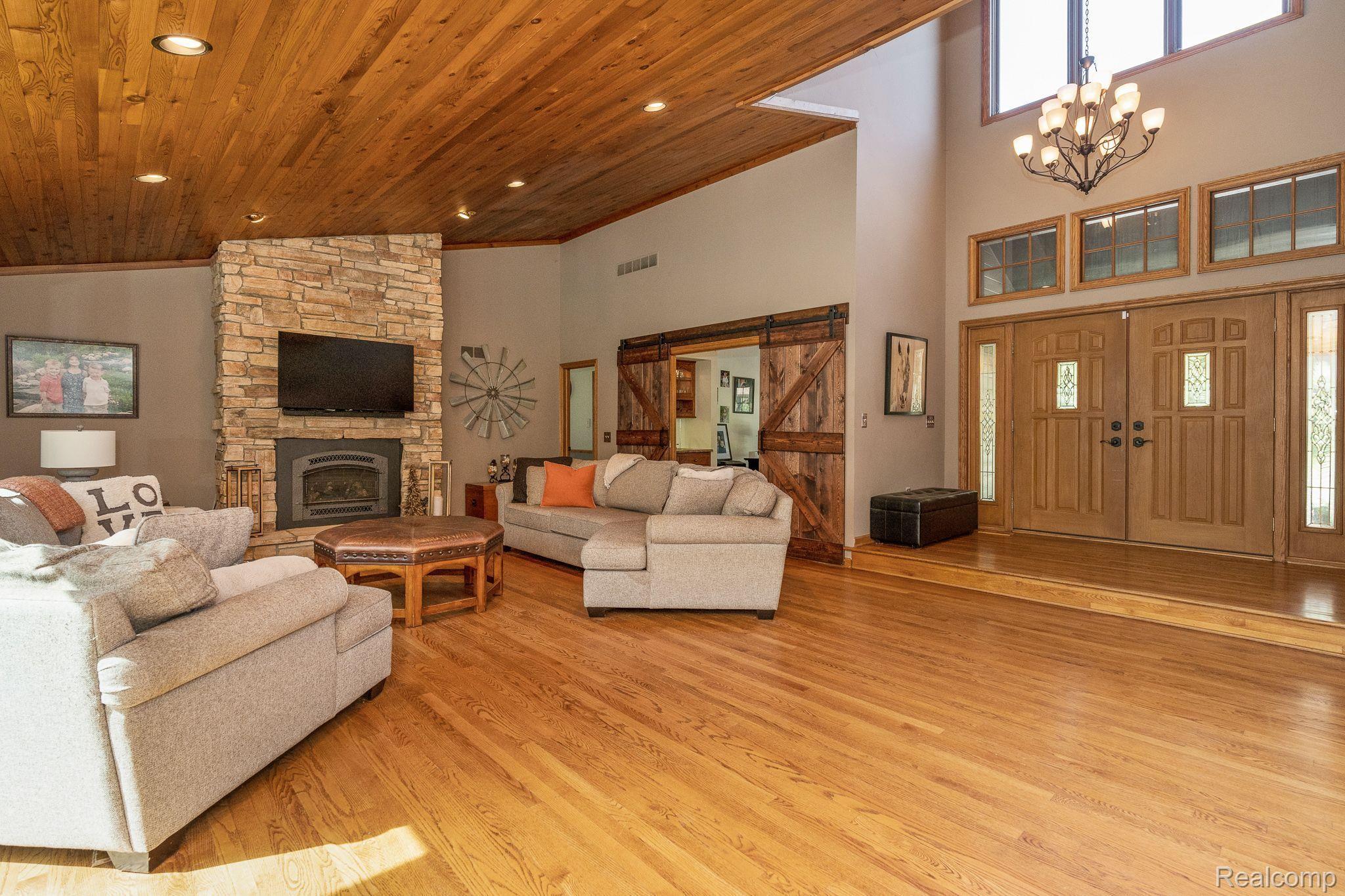 3965 Collins Road Oakland, MI 48363 - Photo 6 of 63 Gallery Image 6