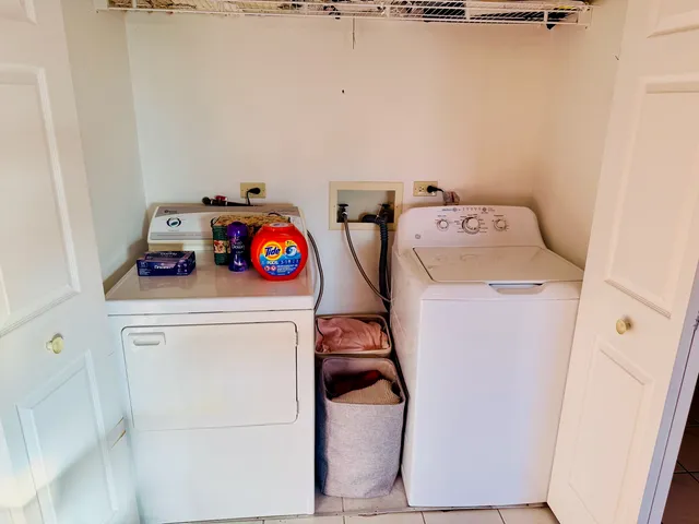 $160,000 | 3823 West 123rd Street, Unit 302, Alsip, IL 60803