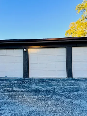 $160,000 | 3823 West 123rd Street, Unit 302, Alsip, IL 60803