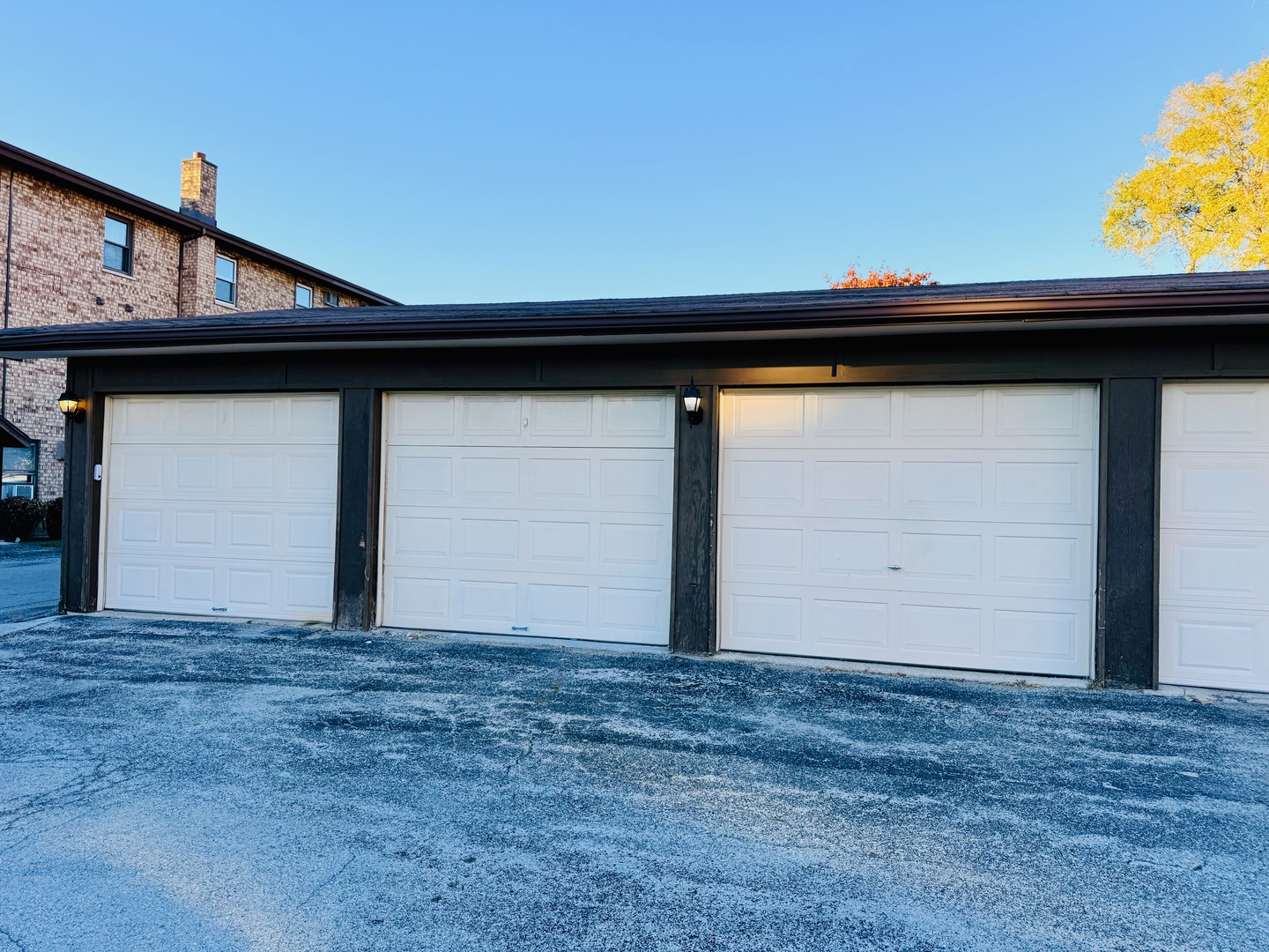3823 West 123rd Street, Unit 302 Alsip, IL 60803 - Photo 26 of 35 a view of wooden door