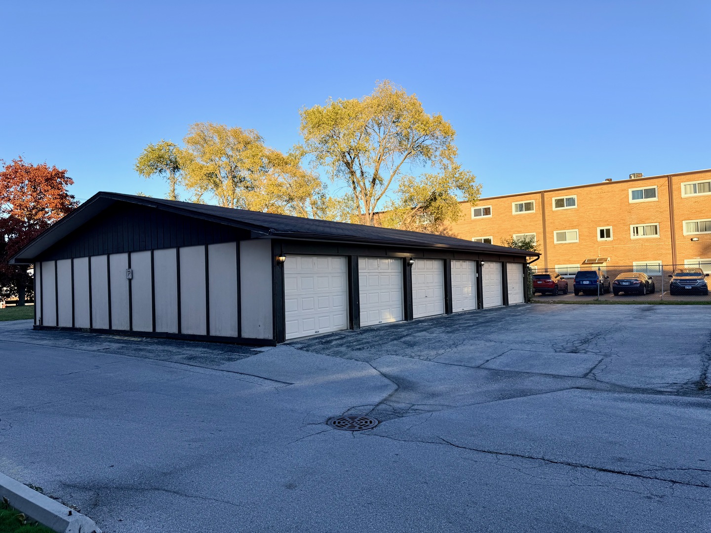 3823 West 123rd Street, Unit 302 Alsip, IL 60803 - Photo 27 of 35 a view of a balcony with an outdoor space
