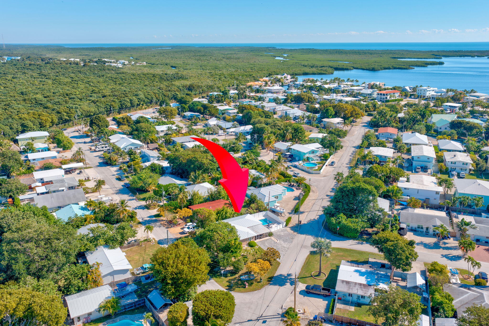 222 2nd Road Key Largo, FL 33037 - Photo 39 of 43 a view of city and an ocean