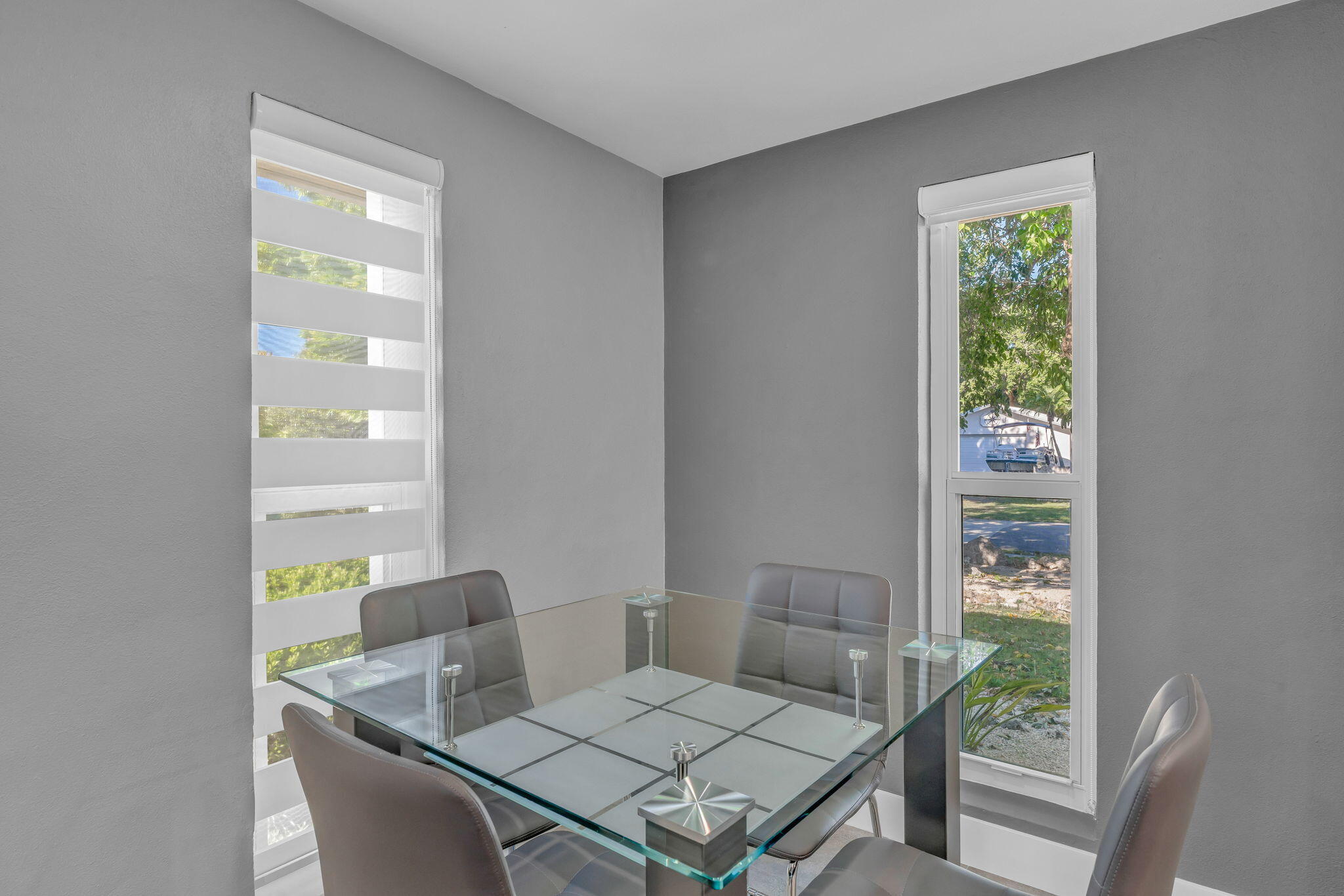 222 2nd Road Key Largo, FL 33037 - Photo 9 of 43 a living room with furniture and a window