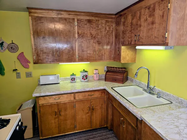 $324,900 | N2253 West Main Street, Weyauwega, WI 54983