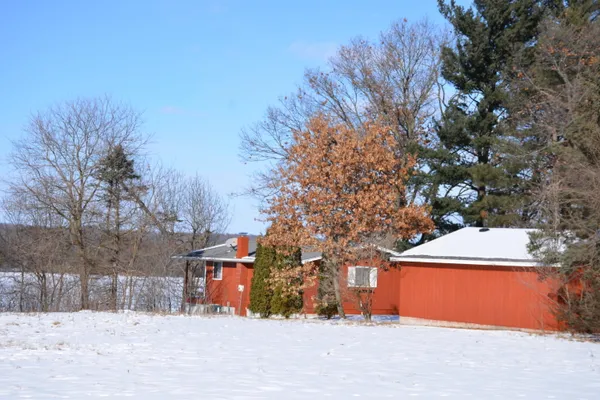 $324,900 | N2253 West Main Street, Weyauwega, WI 54983