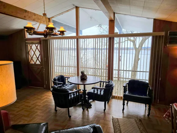 $324,900 | N2253 West Main Street, Weyauwega, WI 54983