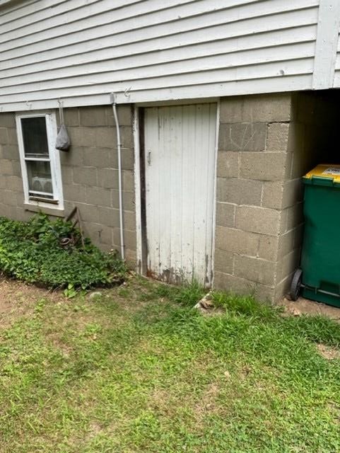 31 Chamberlain Street Rochester, NH 03867 - Photo 5 of 27