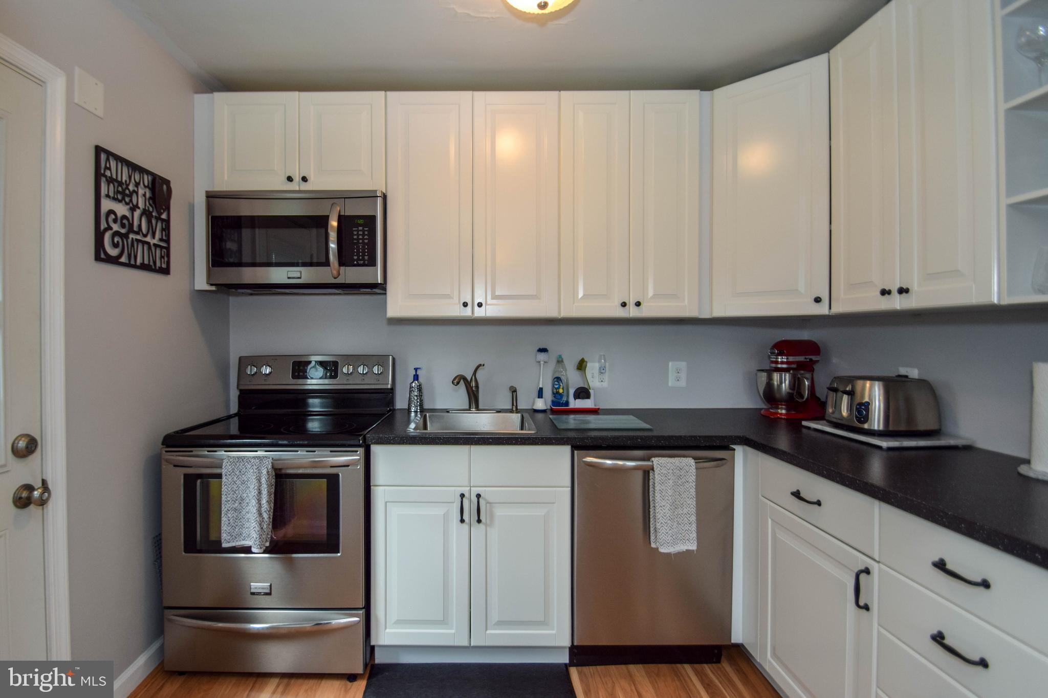 1819 Clearwood Road Baltimore, MD 21234 - Photo 9 of 32 Gallery Image 9