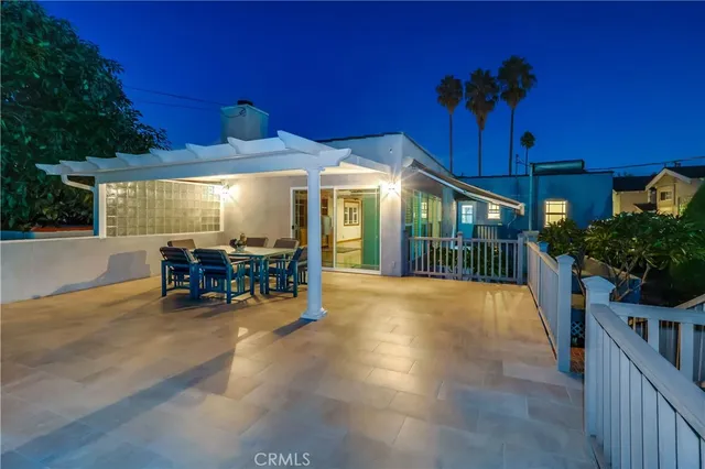 $1,100,000 | 1367 West 21st Street, San Pedro, CA 90732