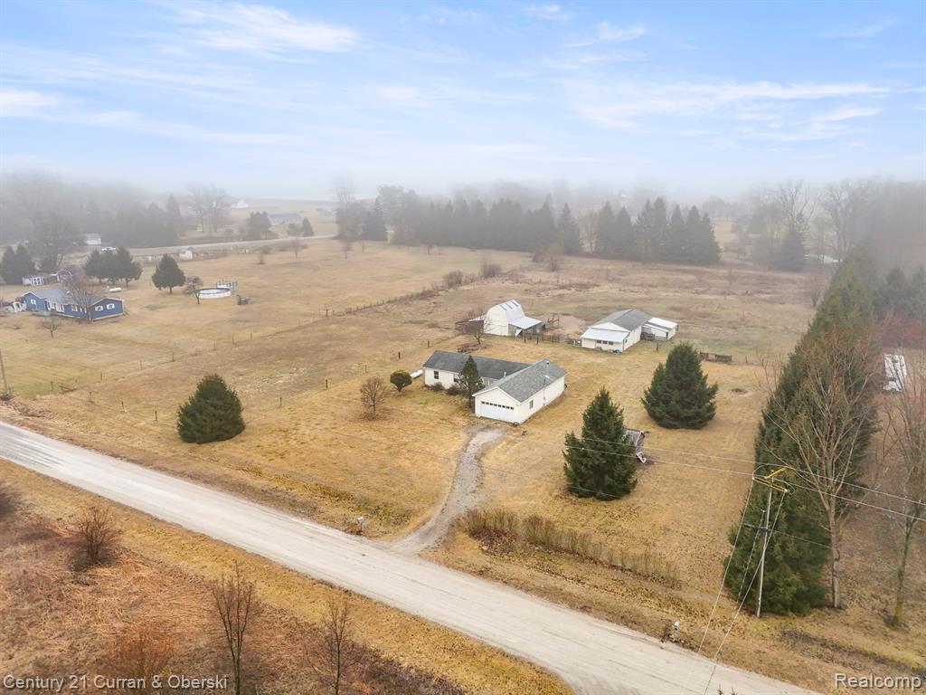 12941 Mayer Road Maybee, MI 48159 - Photo 5 of 49
