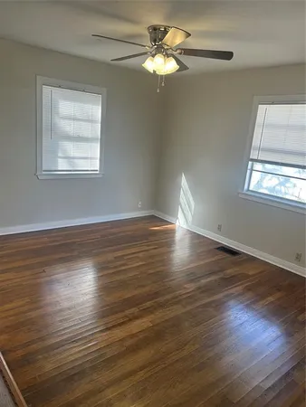 $1,250 | 924 South Lee Avenue, Sherman, TX 75090