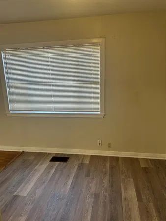 $1,250 | 924 South Lee Avenue, Sherman, TX 75090