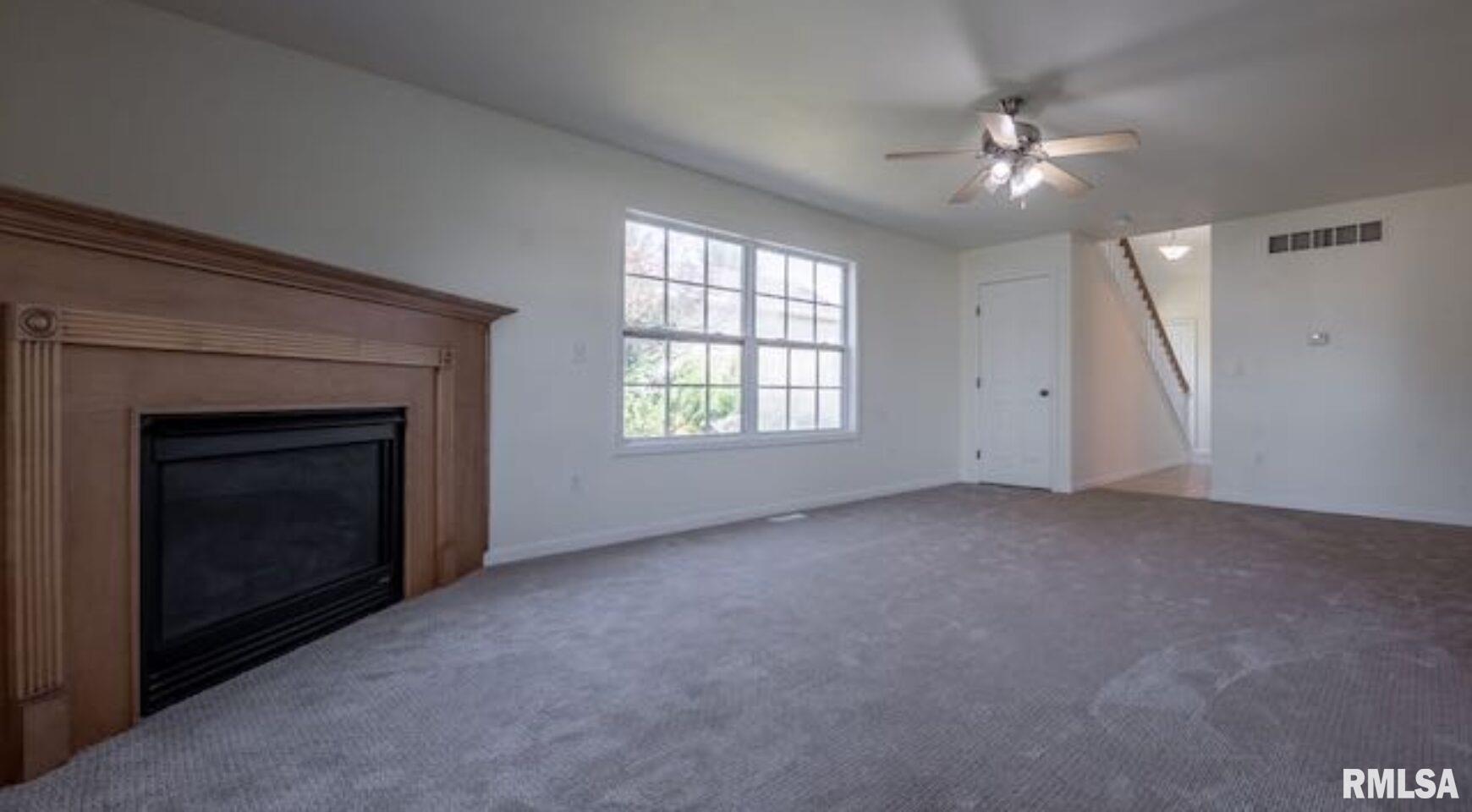 1611 West Geneva Road Peoria, IL 61615 - Photo 5 of 16