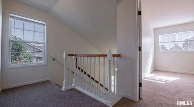 $2,400 | 1611 West Geneva Road, Peoria, IL 61615