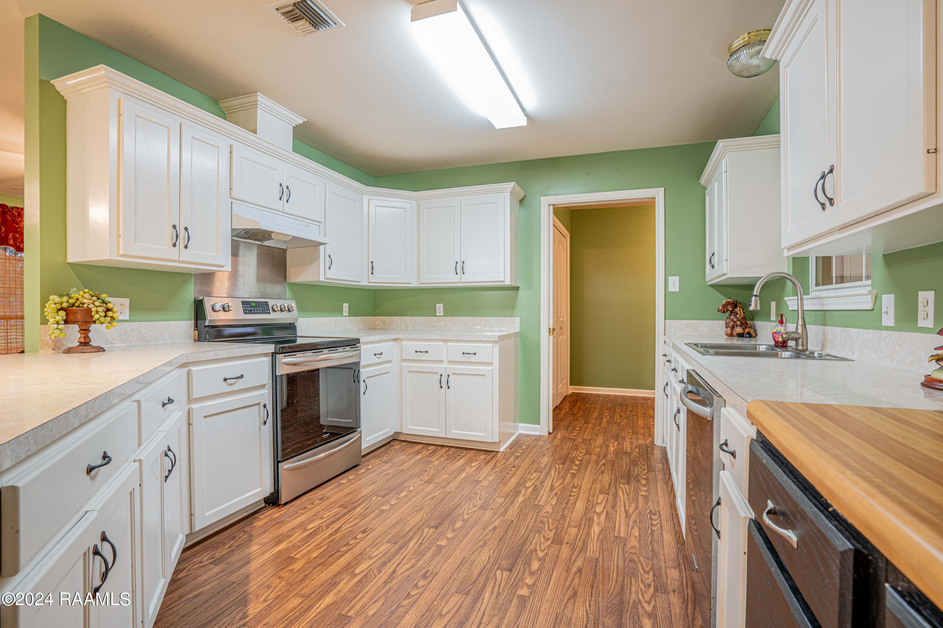 1082 B B Senior High Road Breaux Bridge, LA 70517 - Photo 14 of 31 SH_09290