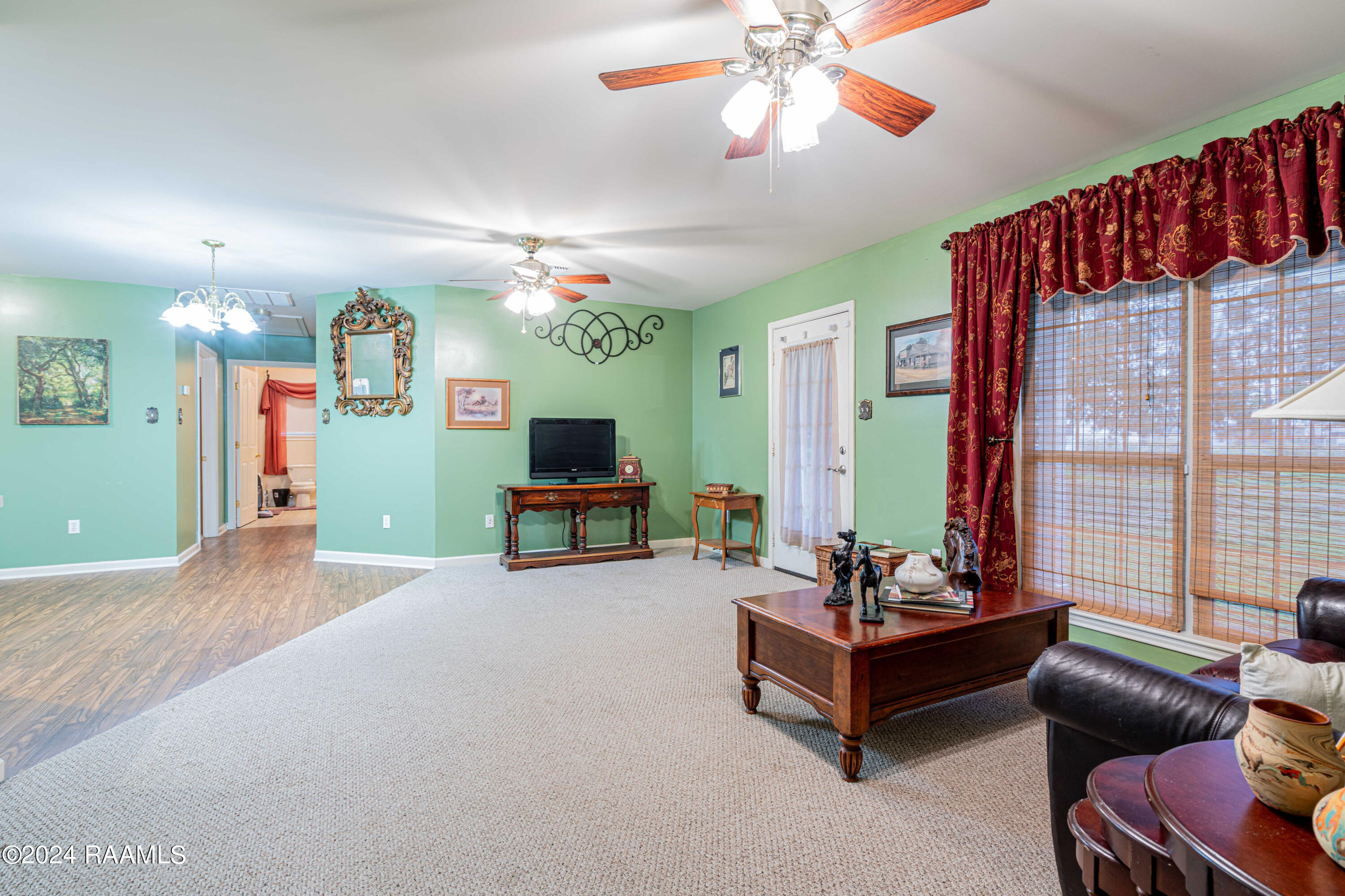 1082 B B Senior High Road Breaux Bridge, LA 70517 - Photo 17 of 31 SH_09314