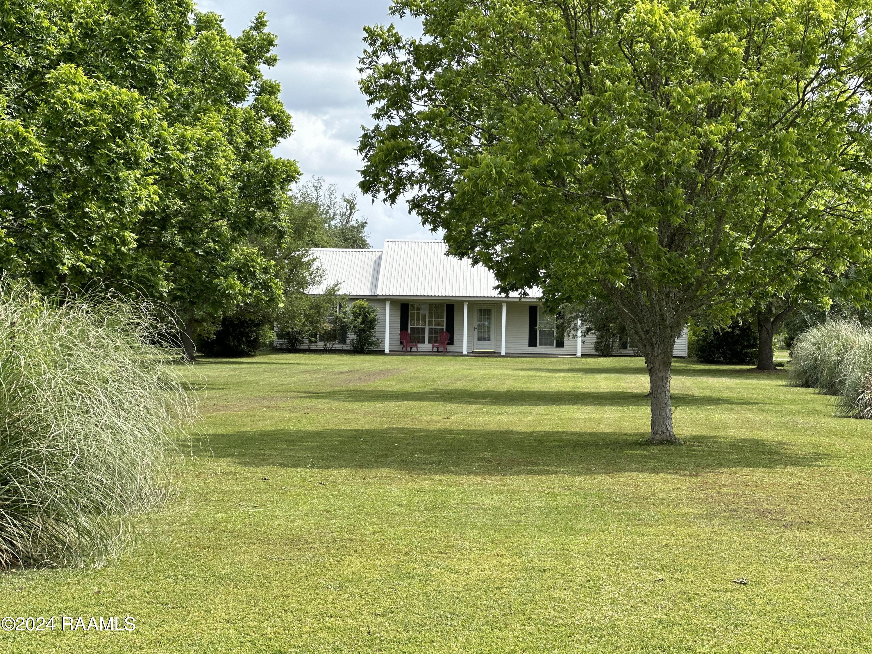 1082 B B Senior High Road Breaux Bridge, LA 70517 - Photo 2 of 31 IMG_4717