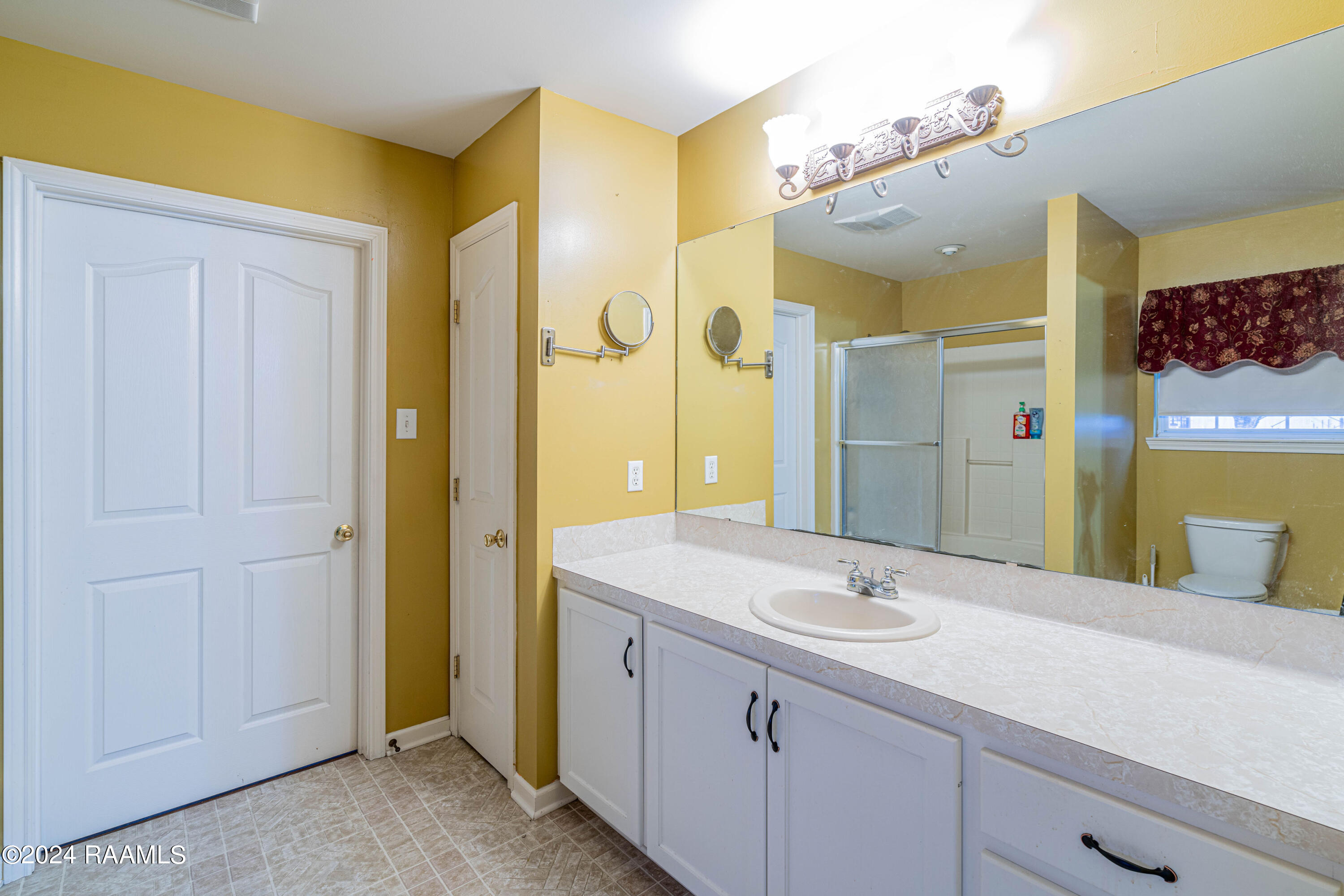 1082 B B Senior High Road Breaux Bridge, LA 70517 - Photo 22 of 31 SH_09308