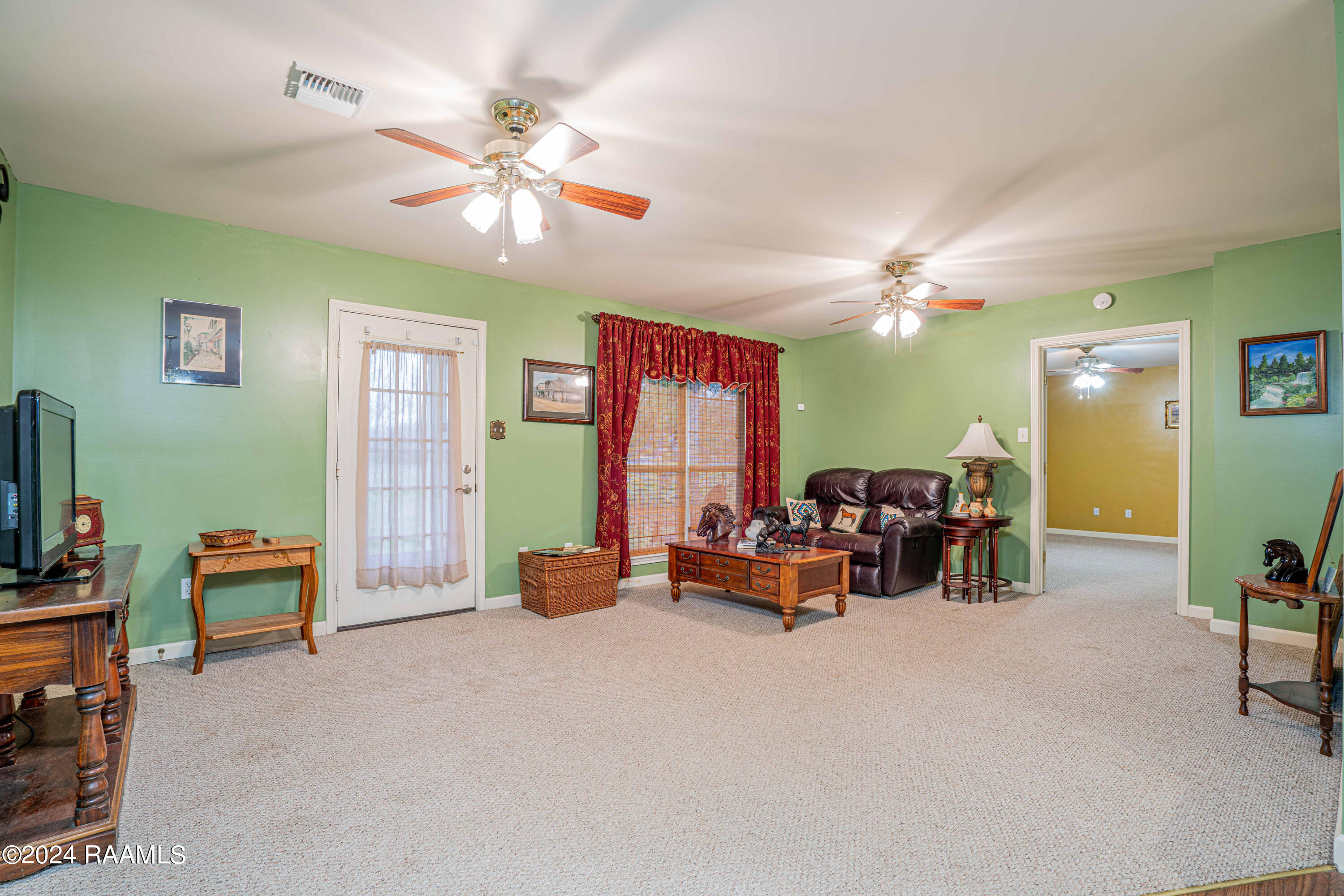 1082 B B Senior High Road Breaux Bridge, LA 70517 - Photo 23 of 31 SH_09299