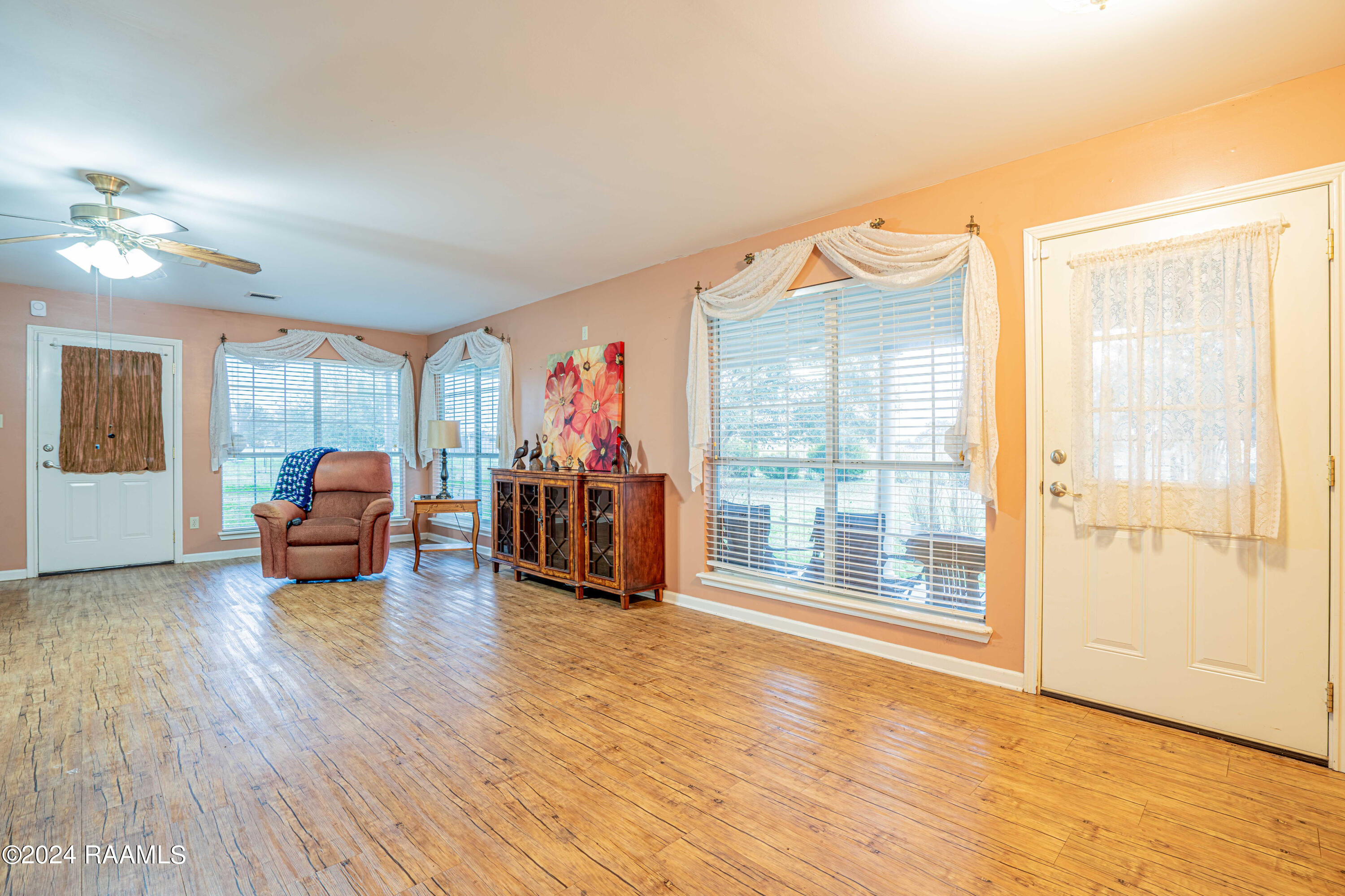 1082 B B Senior High Road Breaux Bridge, LA 70517 - Photo 26 of 31 SH_09278-HDR