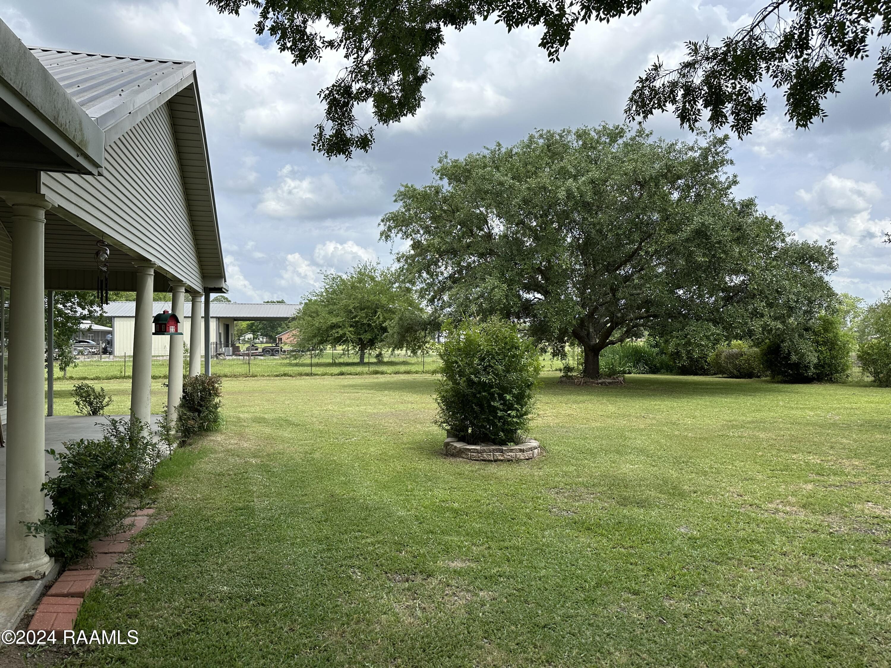 1082 B B Senior High Road Breaux Bridge, LA 70517 - Photo 6 of 31 IMG_4713 (1)
