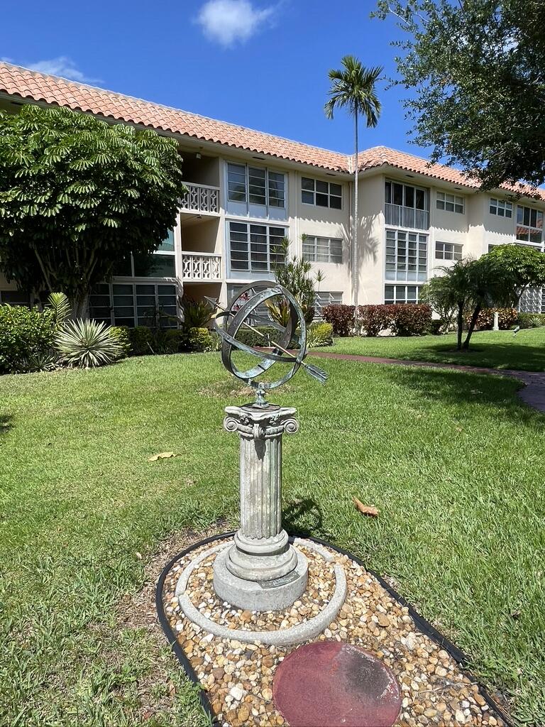 400 Northeast 20th Street, Unit B304 Boca Raton, FL 33431 - Photo 15 of 26 GARDEN SUNDIAL