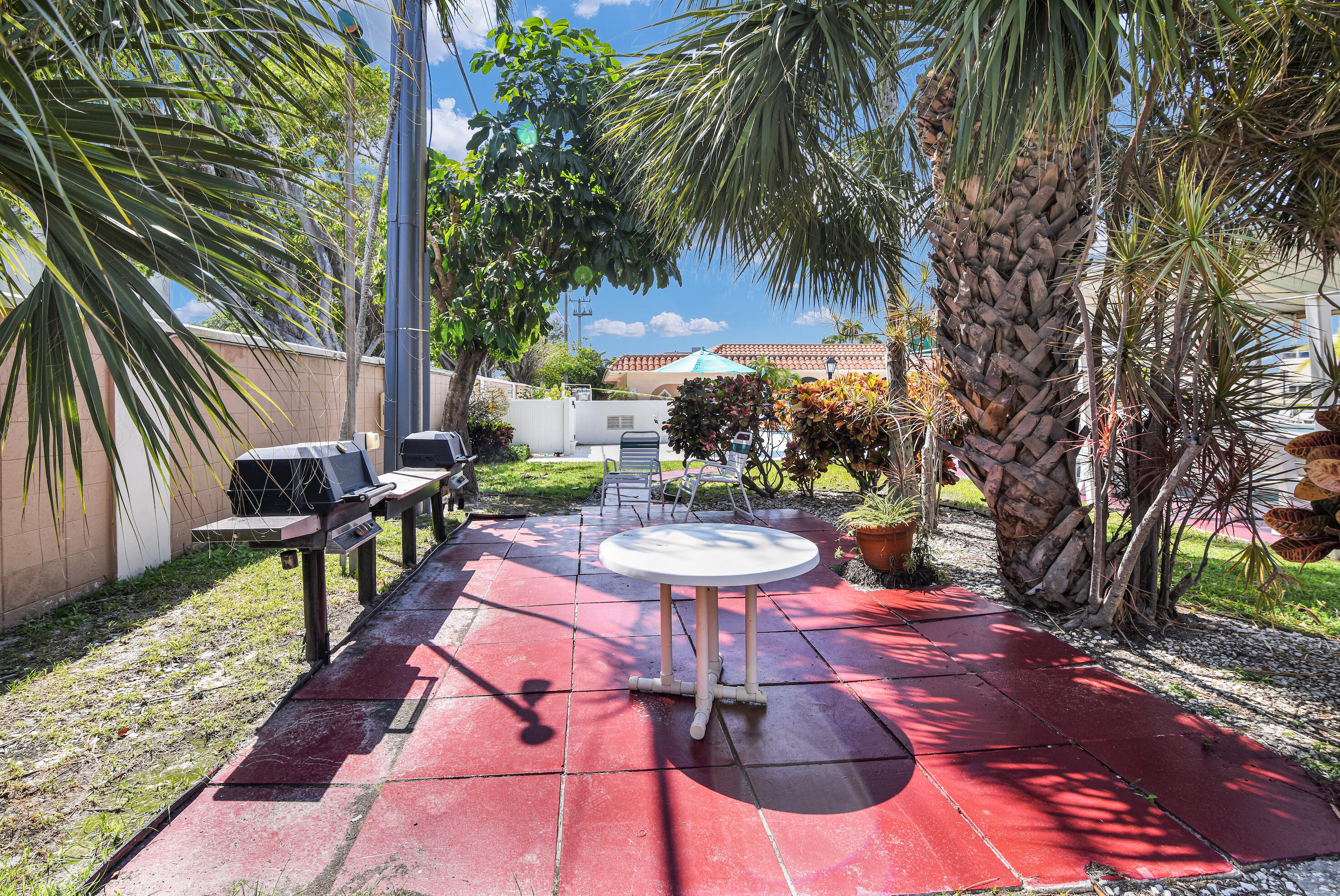 400 Northeast 20th Street, Unit B304 Boca Raton, FL 33431 - Photo 16 of 26 BOCA VERDE EAST BBQ