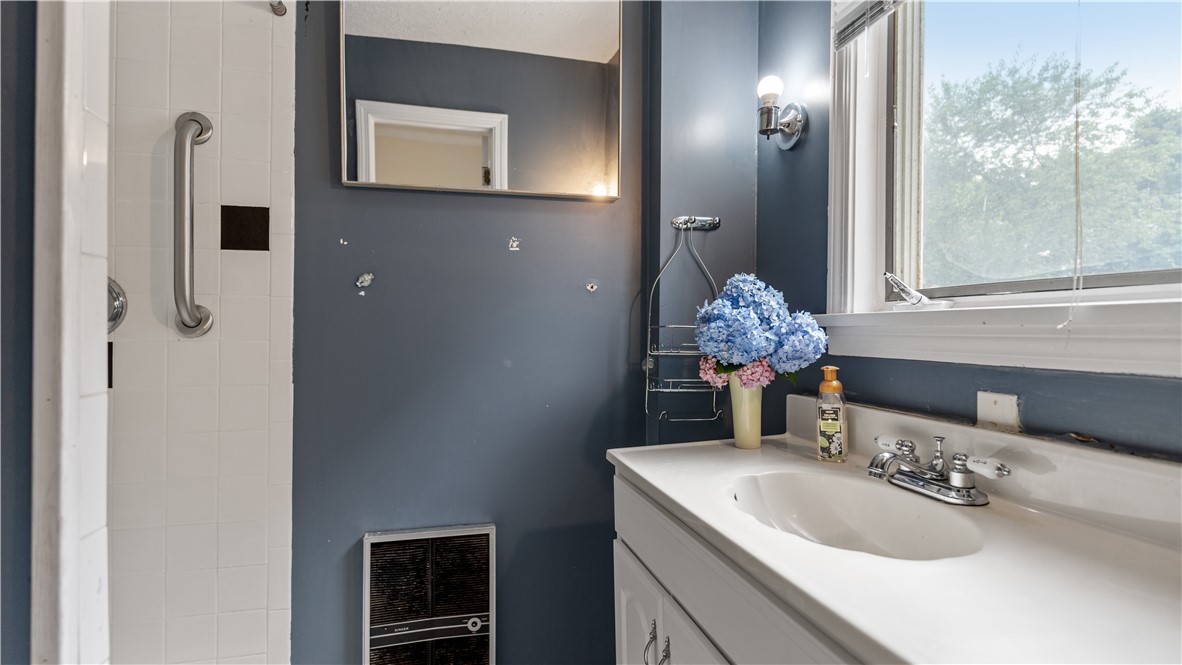 51 Beach Street Westerly, RI 02891 - Photo 19 of 38