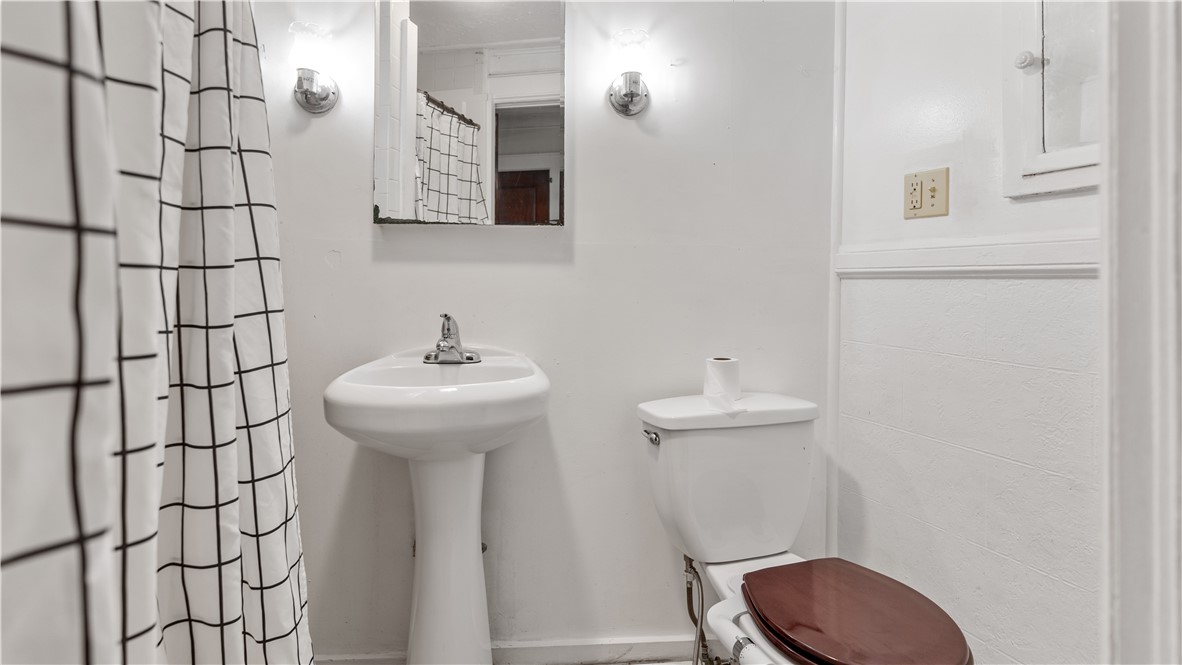 51 Beach Street Westerly, RI 02891 - Photo 26 of 38