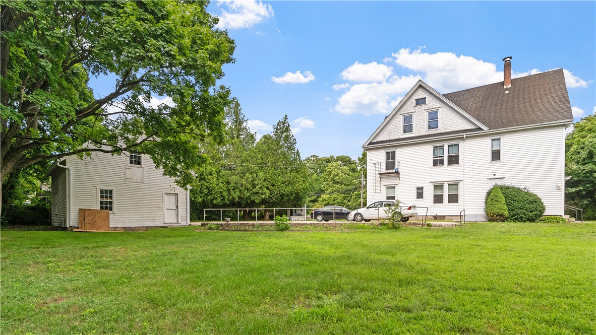 51 Beach Street Westerly, RI 02891 - Photo 7 of 38