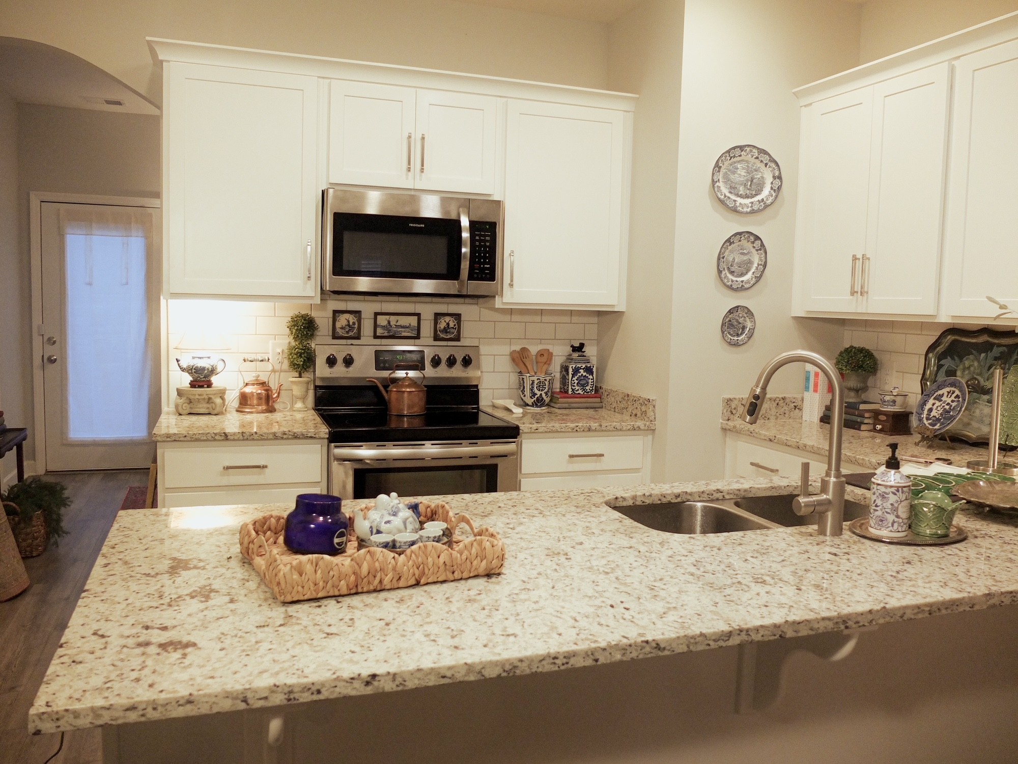 420 Withrow Way Gallatin, TN 37066 - Photo 17 of 18 a kitchen with a stove and a sink