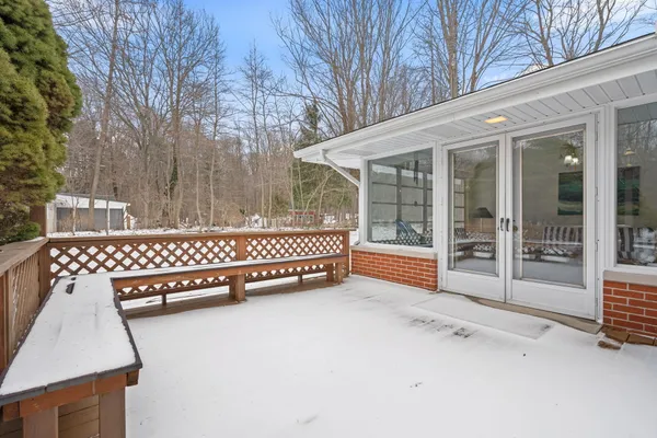 $595,000 | 2095 Lakeshore Drive, Fennville, MI 49408